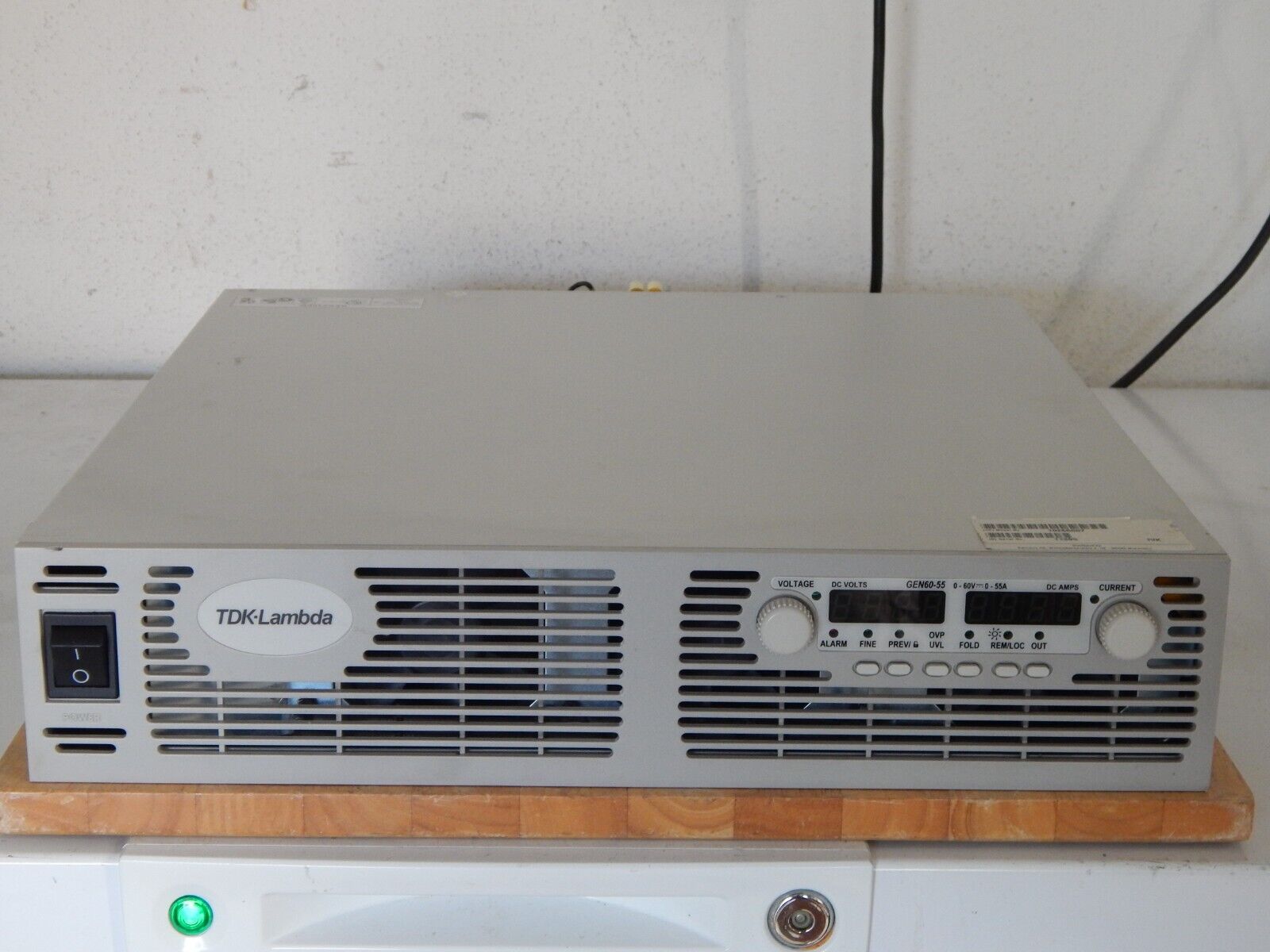 TDK-Lambda GEN60-55 Programmable DC Power Supply 0-60V 0-55A TDK-Lambda GEN60-55 Programmable DC Power Supply 0-60V 0-55A